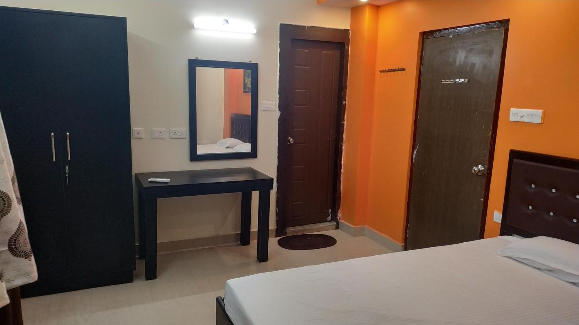 Apartment Shonar Kutir